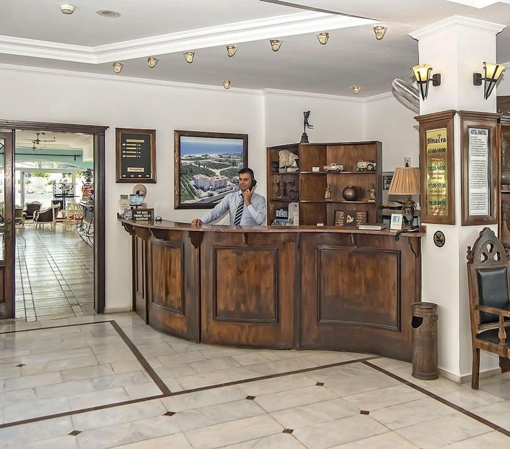Hotel Sinatra Kemer Exterior photo